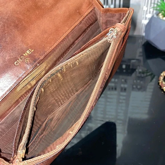 SOLDAuthentic CHANEL CC Logo Caviar Leather Purse Wallet - Picture 17 of 17